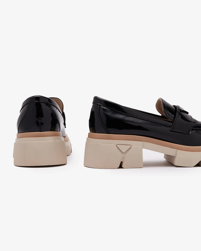 Mocassins noirs laqués pour femme avec décoration Sarix - Footwear