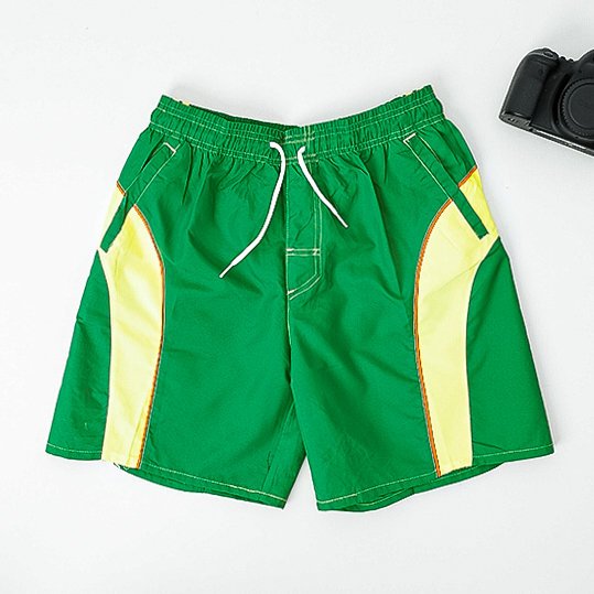 Short de sport vert pour homme avec empiècements jaunes - Vêtements