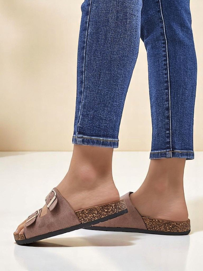 Sandales pour femmes Royalfashion avec boucles Foumy