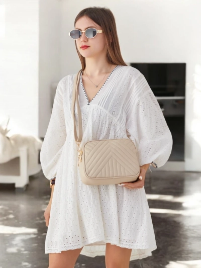Royalfashion Petit sac à main ovale pour femmes en éco-cuir matelassé