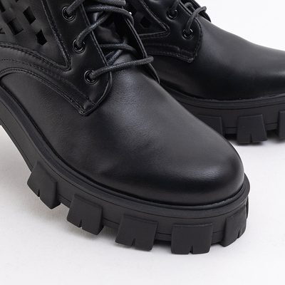 Bottines ajourées Fasha noires. Chaussures
