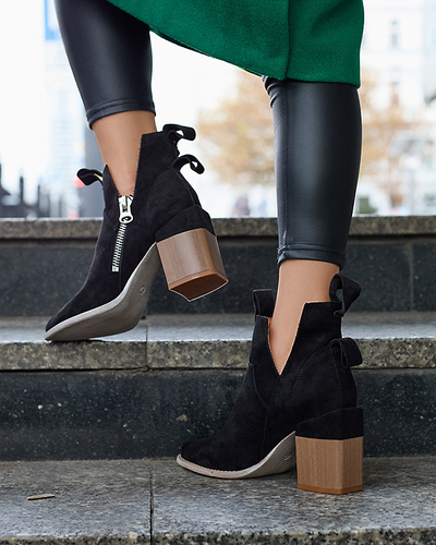 Bottes noires pour femmes sur un montant carré Darera - Chaussures