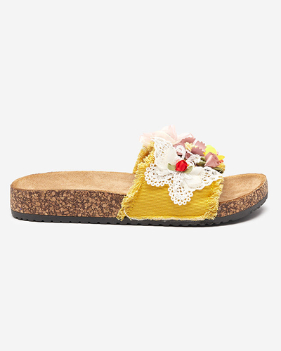 Pantoufles pour femmes avec fleurs en tissu en jaune Ososi - Chaussures