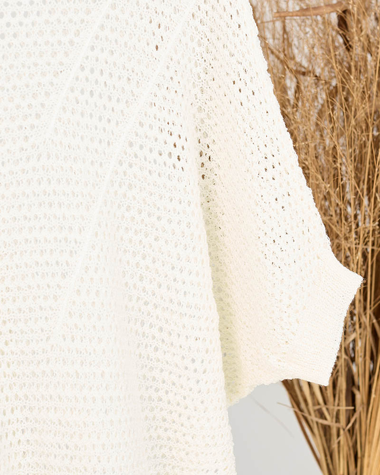 Pull femme crème translucide épaules descendues - Vêtements