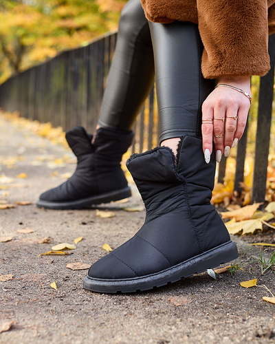 Bottes noires pour femmes a'la bottes de neige Kalioli- Footwear