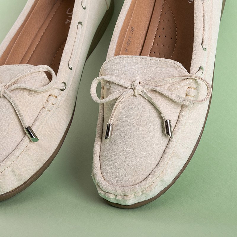 Mocassins femme en éco-suède avec nœud de couleur crème Inda - Chaussures
