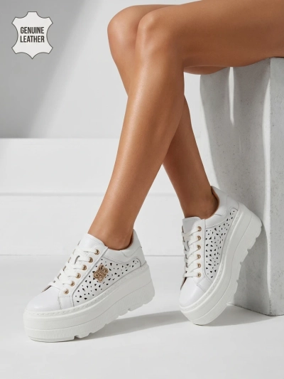 Baskets de sport ajourées en cuir naturel pour femmes Atelle