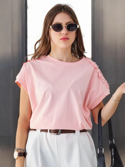 T-shirt en coton pour femmes Royalfashion avec manches en dentelle