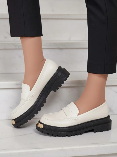 Mocassins pour Femmes Aurelia Beige à Plateforme de 5cm - Élégants et Confortables