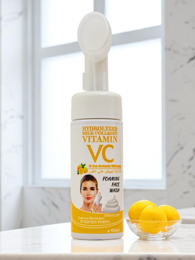 Mousse nettoyante anti-âge purifiante pour le visage à la vitamine C avec brosse