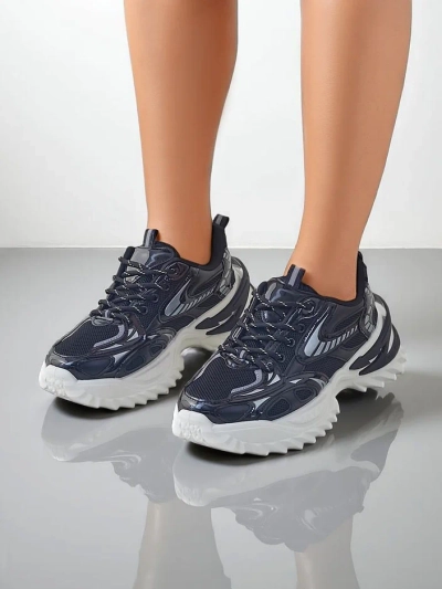 Royalfashion Baskets de sport pour femmes sur une semelle plus épaisse Nettes