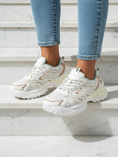 Royalfashion Baskets de sport pour femmes sur une semelle épaisse Nettes