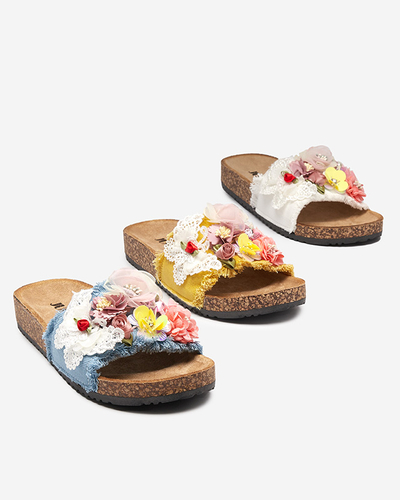 Pantoufles pour femmes avec fleurs en tissu en jaune Ososi - Chaussures