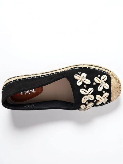 Espadrilles noires pour femmes sur la plate-forme avec décorations Izira - Chaussures
