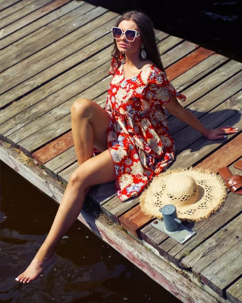 Royalfashion Robe rouge pour femme avec motif floral coloré