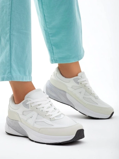 Royalfashion Baskets de sport pour femmes sur une semelle plus épaisse Moderax