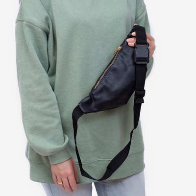 Sac banane femme en brocart noir avec fermeture éclair dorée - Accessoires