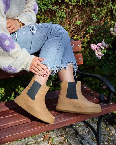 Royalfashion Bottes a'la snow boots pour femme en couleur camel Uteris