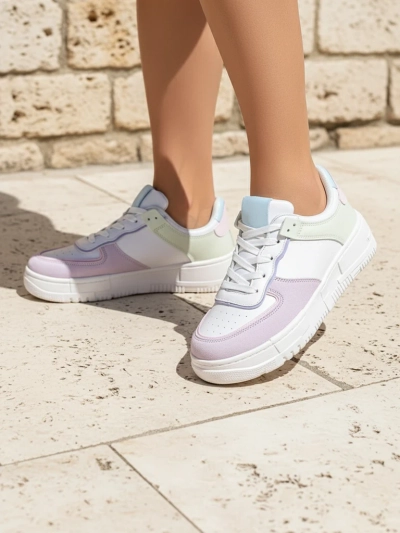Sneakers pour femmes Lycaste beiges en cuir écologique à semelle plate
