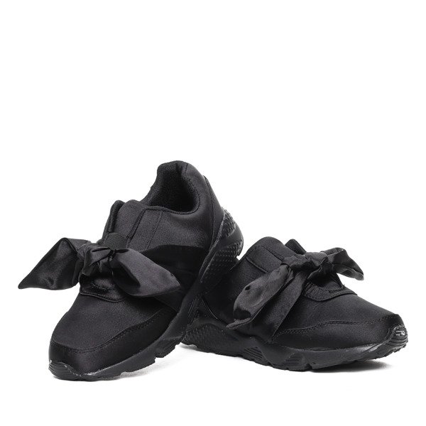 Czarne, satynowe sportowe obuwie z kokardką Mabel- Obuwie