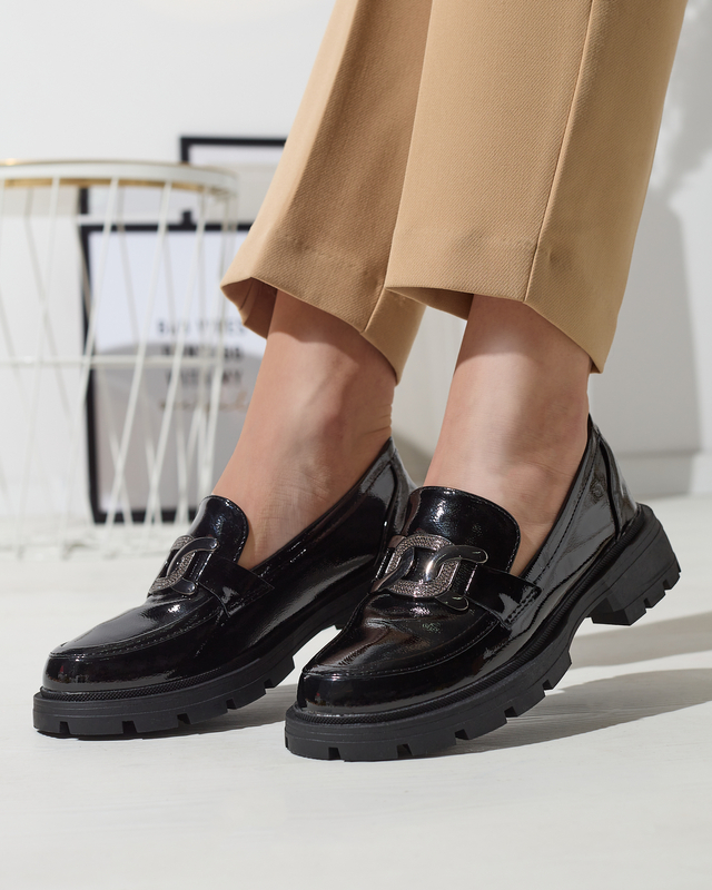 Mocassins laqués pour femmes en noir avec décoration Riferta- Footwear