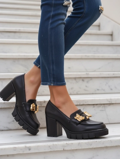 Sandales pour Femmes Athènes à Talons Blocs en Cuir Écologique de Couleur Noire