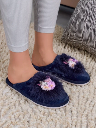 Chaussons en fourrure pour femmes Royalfashion avec des fleurs Ederra