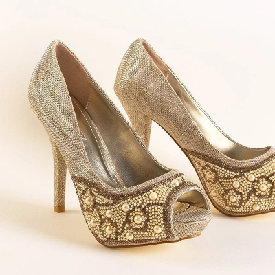 OUTLET Escarpins dorés brillants sur talon aiguille Prisca - Chaussures