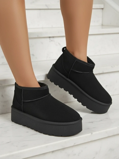 Royalfashion Bottes de neige a'la à plateforme pour femme en noir Dagodo