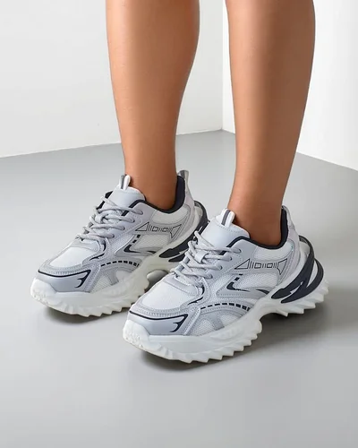 Baskets de sport pour femmes Royalfashion sur une semelle plus épaisse Nettes