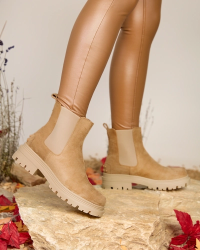 Royalfashion Bottes isolées pour femmes en camel Comfy Walk