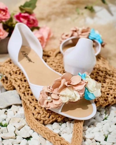 Royalfashion Ballerines en caoutchouc avec fleur Koddies