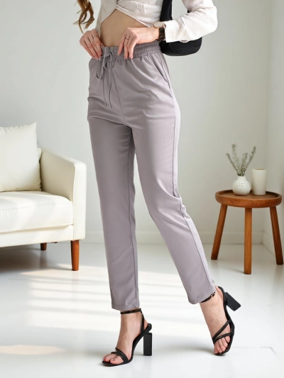 Royalfashion Pantalon simple pour femmes avec un lien