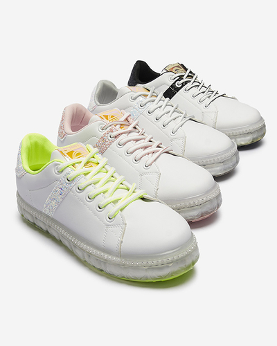Chaussures de sport pour femmes en blanc avec empiècements noirs Asxa- Footwear