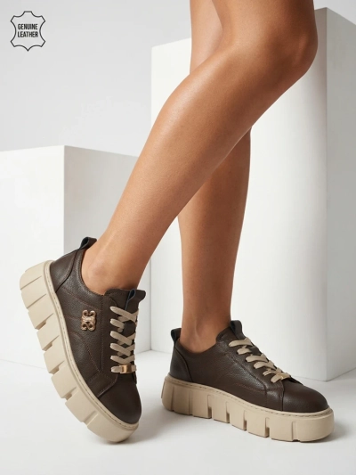 Baskets de sport pour femmes en cuir naturel Taures