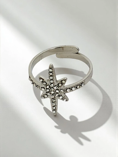 Bracelet jonc Dolce Vita avec des breloques décoratives