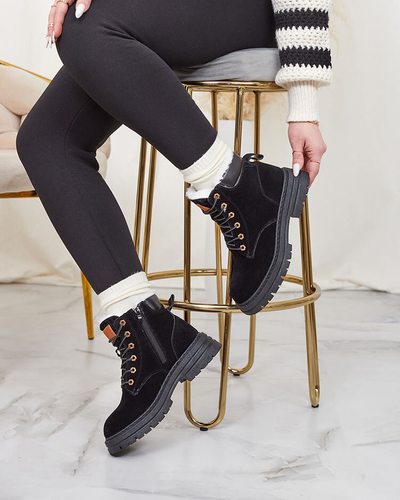 Royalfashion Bottes de trappeur isolées pour femmes en noir Radoras