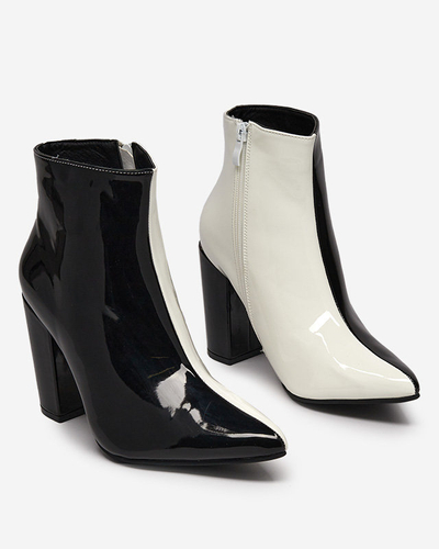 OUTLET Bottines vernies noires et blanches sur le post de Cruell-Footwear