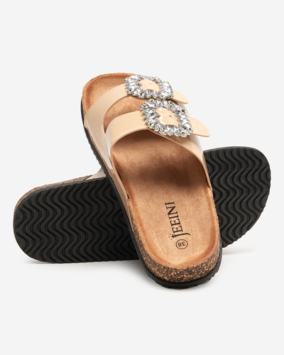 Chaussons femme beiges avec fermoirs décorés. Olimika - Footwear