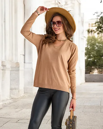 Royalfashion Pull femme camel avec encolure en cœur