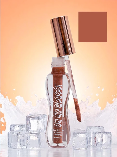 Gloss à lèvres pailleté dans la teinte Fluffy RoseWood