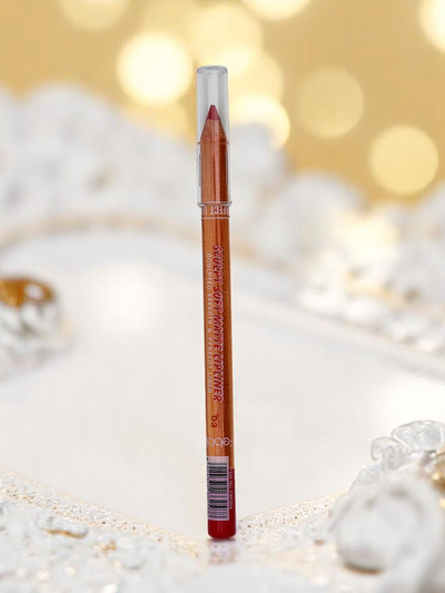 Rouge à lèvres teinte prune caramélisée