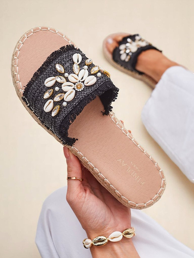 Sandales pour femmes Royalfashion Helena Decor espadrilles noires avec coquillages