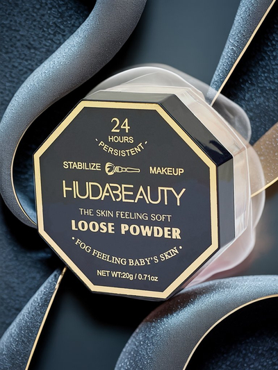 Poudre libre pour le visage avec un effet fini naturel