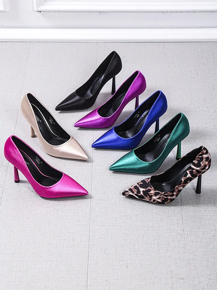 Royalfashion Escarpins satinés pour femmes Satylies