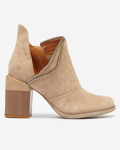 Bottes isolées marron clair pour femmes sur le poteau Mukis - Chaussures