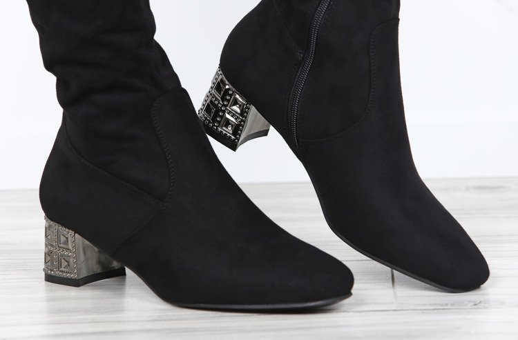 Czarne, długie kozaki ze zdobionym obcasem Back Again- Obuwie