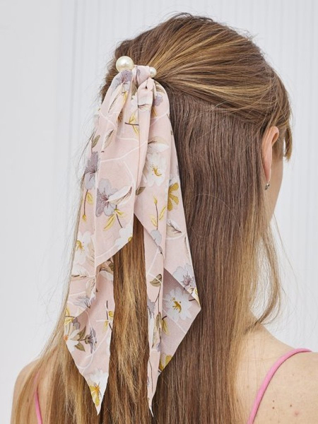 Royalfashion Chouchou avec un ruban décoré de petites fleurs et de perles Florennea