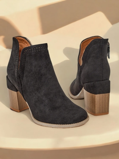 Les bottines pour femmes Royalfashion sur un poteau Vettot