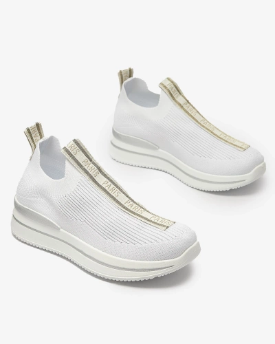 Chaussures de sport à enfiler pour femmes avec lettrage en blanc Cerppa- Footwear